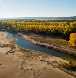 Overview of the Missouri River and Sandbars