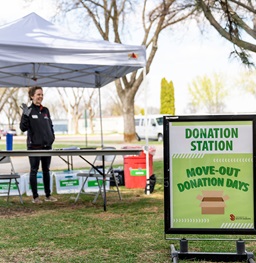 A move out donation day site.