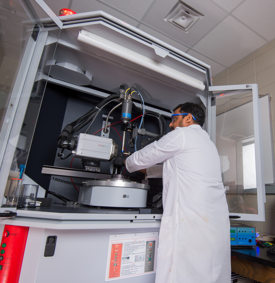 Student Utilizing State-of-the-Art Chemistry Facility