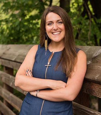 Laura Engle smiling,