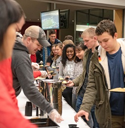 Students getting food in the MUC.