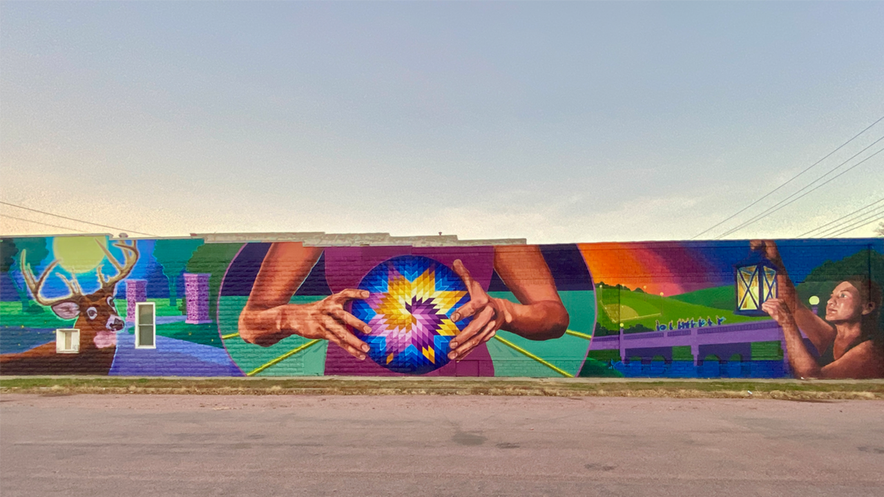 A photo of the mural in Centerville.