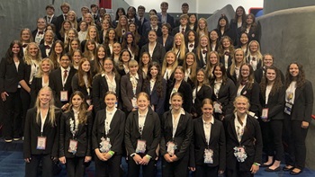 South Dakota HOSA students at the HOSA International Leadership Conference South Dakota HOSA students at the HOSA International Leadership Conference