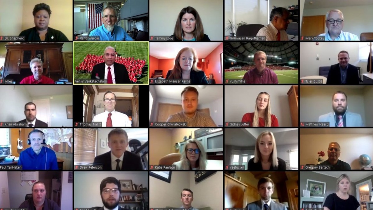 USD Coyote Business Consulting Group students meet on a Zoom call.