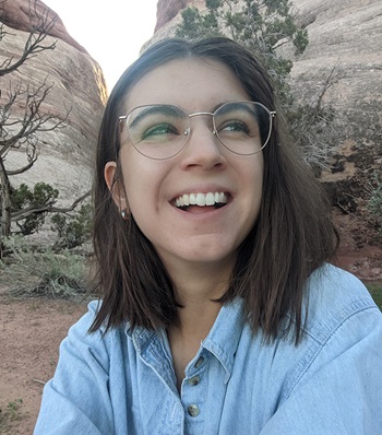 Success story Emily Roberson smiling.