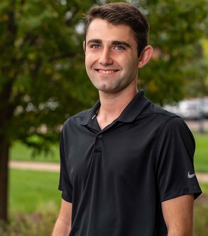 Success story Nathan Popp smiling.