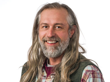 A headshot of Chris Meyer.